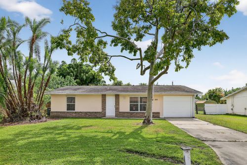 749 Sw Broadview St, Port St Lucie, FL, 34983-8760 | Card Image