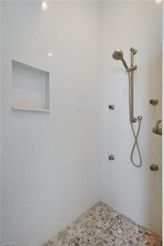 Guest Bathroom Walk-in Shower | Image 19