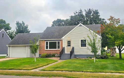 107 E 5th St, Cyrus, MN, 56323-2300 | Card Image