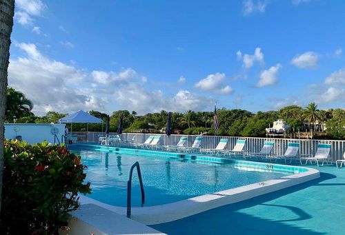 304-4001 S Ocean Blvd, South Palm Beach, FL, 33480-5800 | Card Image
