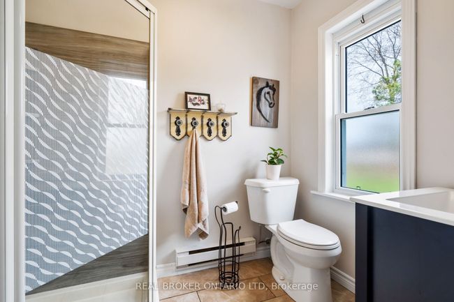 4196 Walkers Dr, House other with 3 bedrooms, 2 bathrooms and 6 parking in Glencoe ON | Image 15