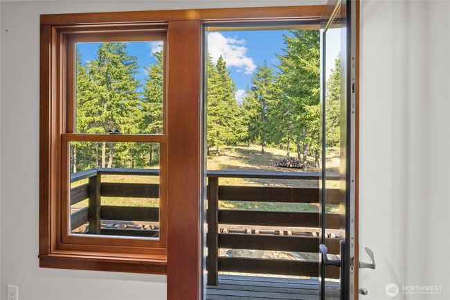 Private balconies upstairs | Image 18