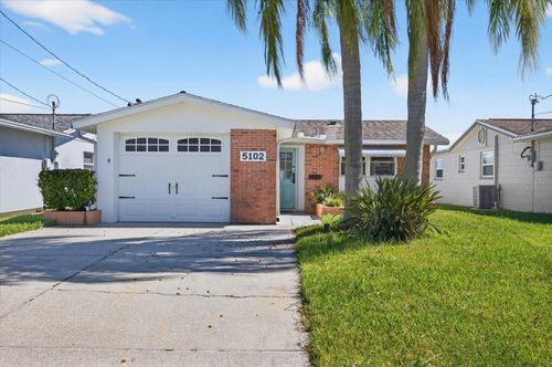 5102 Blue Heron Dr, NEW PORT RICHEY, FL, 34652-4402 | Card Image
