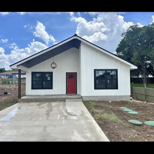 1127 Green Hill Dr, Canyon Lake, TX, 78133-3592 | Card Image
