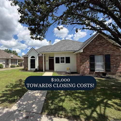 10467 Springcrest Dr, Baton Rouge, LA, 70810-7049 | Card Image