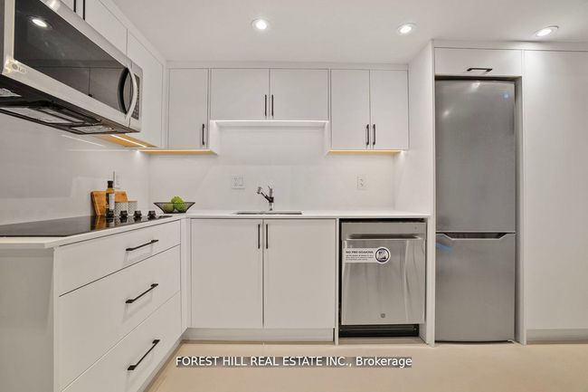 437 Euclid Ave, House attached with 5 bedrooms, 6 bathrooms and null parking in Toronto ON | Image 30