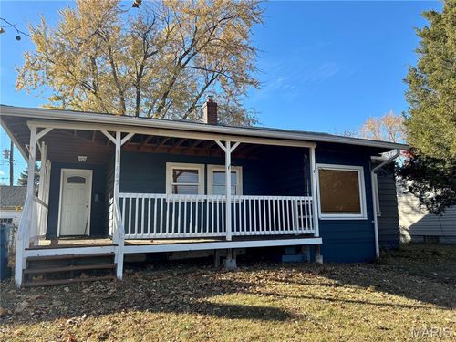 645 Washington Ave, East Alton, IL, 62024-1205 | Card Image