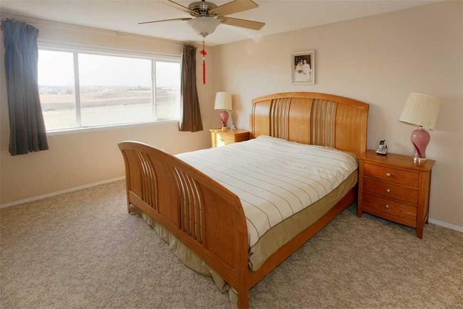 178 Somerglen Way Sw, House other with 4 bedrooms, 3 bathrooms and 4 parking in Calgary AB | Image 11