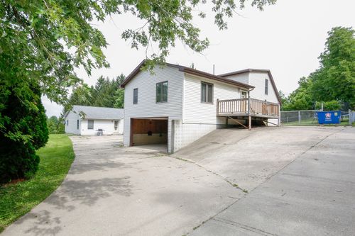 910 Stony Point Rd, Dixon, IL, 61021-9054 | Card Image