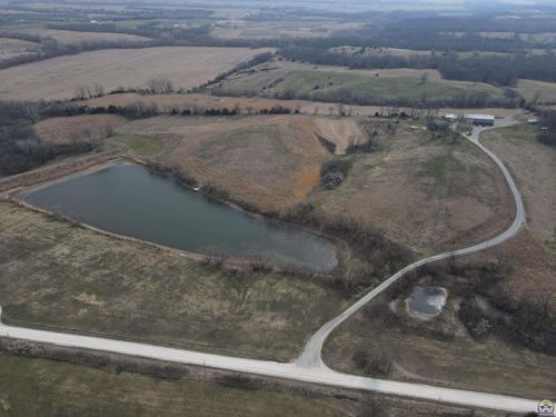 24298-24298 M Rd, Holton, KS, 66436-8302 | Card Image