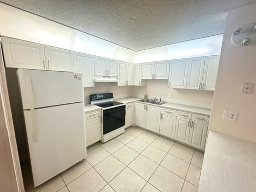 c-1-5773 La Pinata Blvd, Greenacres, FL, 33463-1877 | Card Image