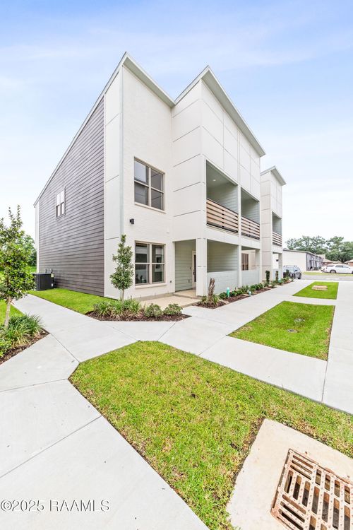 214 Spoonbill Drive, Youngsville, LA, 70592 | Card Image