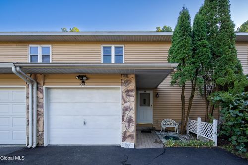 84 Velina Dr, Albany, NY, 12203-4738 | Card Image