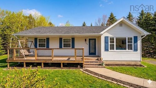 27 Earl Crt, Porters Lake, NS, B3E1H8 | Card Image
