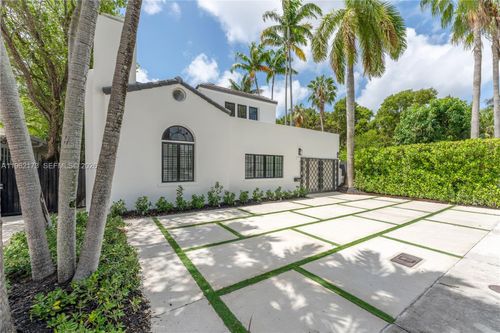 1826 Fairhaven Pl, Miami, FL, 33133-4015 | Card Image