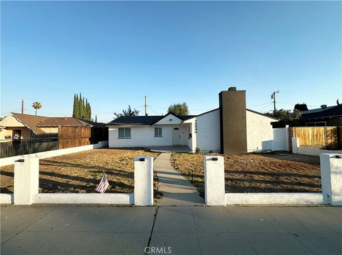 15846 Rinaldi St, Granada Hills, CA, 91344-3961 | Card Image