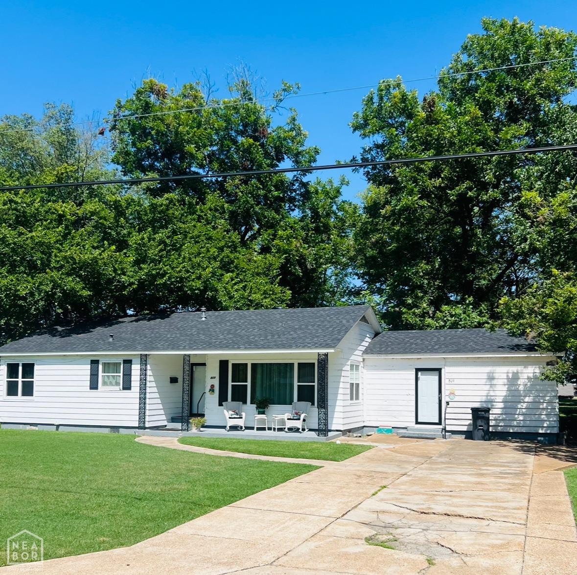 4th St, Walnut Ridge, AR 72476