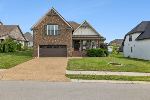 208 Ernest Dr, Lebanon, TN, 37087-1673 | Card Image