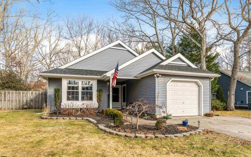 703 Ravenwood Dr, Galloway, NJ, 08205-3117 | Card Image