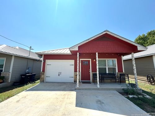 665 Orion Dr, New Braunfels, TX, 78130-7134 | Card Image