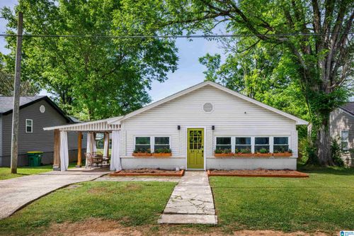 8413 Thomas Ave, LEEDS, AL, 35094-1372 | Card Image