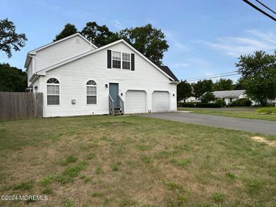 111 Nautilus Drive, House other with 4 bedrooms, 2 bathrooms and null parking in Manahawkin NJ | Image 3