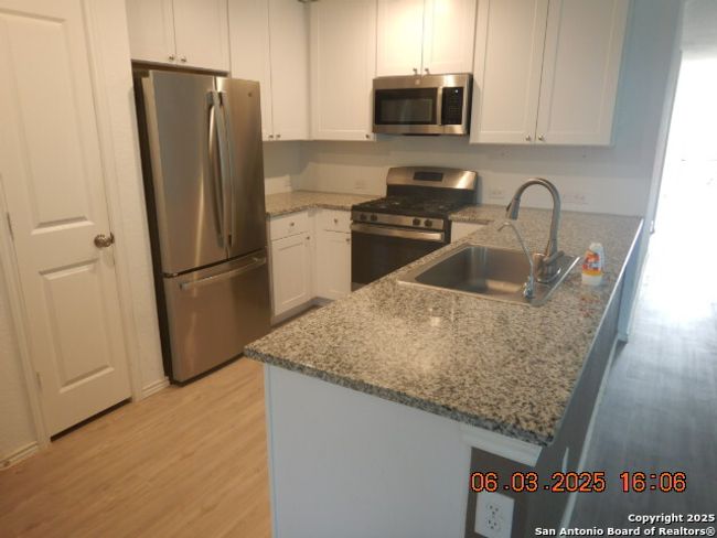 10751 Margarita Loop, House other with 4 bedrooms, 2 bathrooms and null parking in Converse TX | Image 11