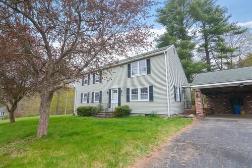 3 Gedeon Ave, Sturbridge, MA, 01566-1209 | Card Image