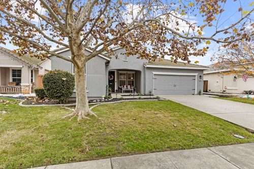 686 Davenport Way, Lincoln, CA, 95648 | Card Image