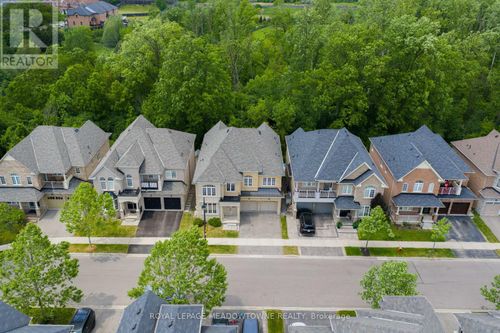 332 Mcgibbon Dr, Milton, ON, L9T8V2 | Card Image