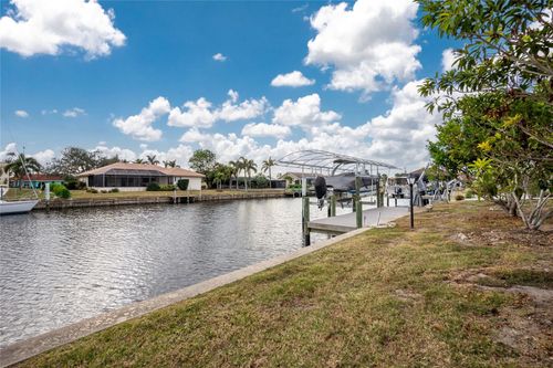 109 Peckham St Se, PORT CHARLOTTE, FL, 33952-9134 | Card Image