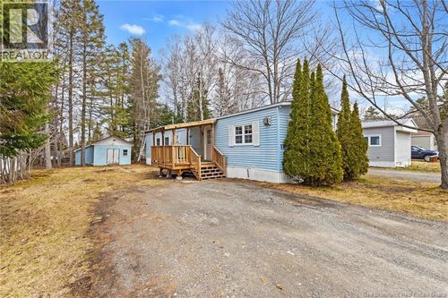 18 Hill St, Lincoln, NB, E3B6W1 | Card Image