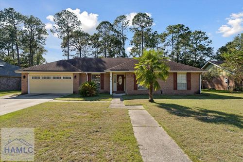 520 Wellington Way, Hinesville, GA, 31313-3526 | Card Image