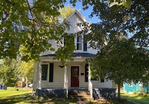 484 Grove Ave, Valparaiso, IN, 46385 | Card Image
