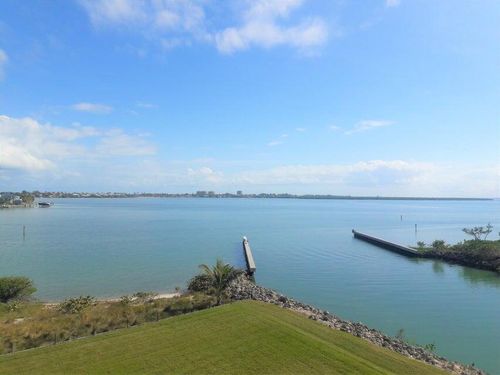 ph-4-4 Harbour Isle Dr E, Fort Pierce, FL, 34949-2756 | Card Image