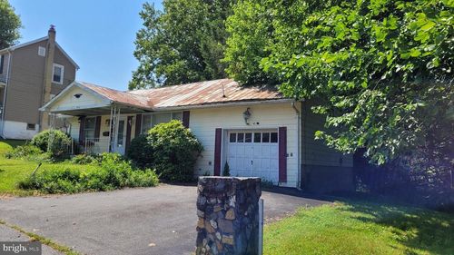 16 W G St, BRUNSWICK, MD, 21716-1310 | Card Image