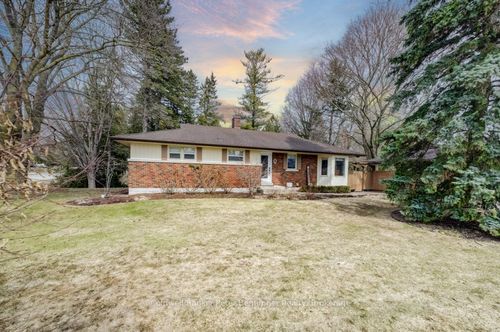 2 Mullen Dr, Walkerton, ON, N0G2V0 | Card Image