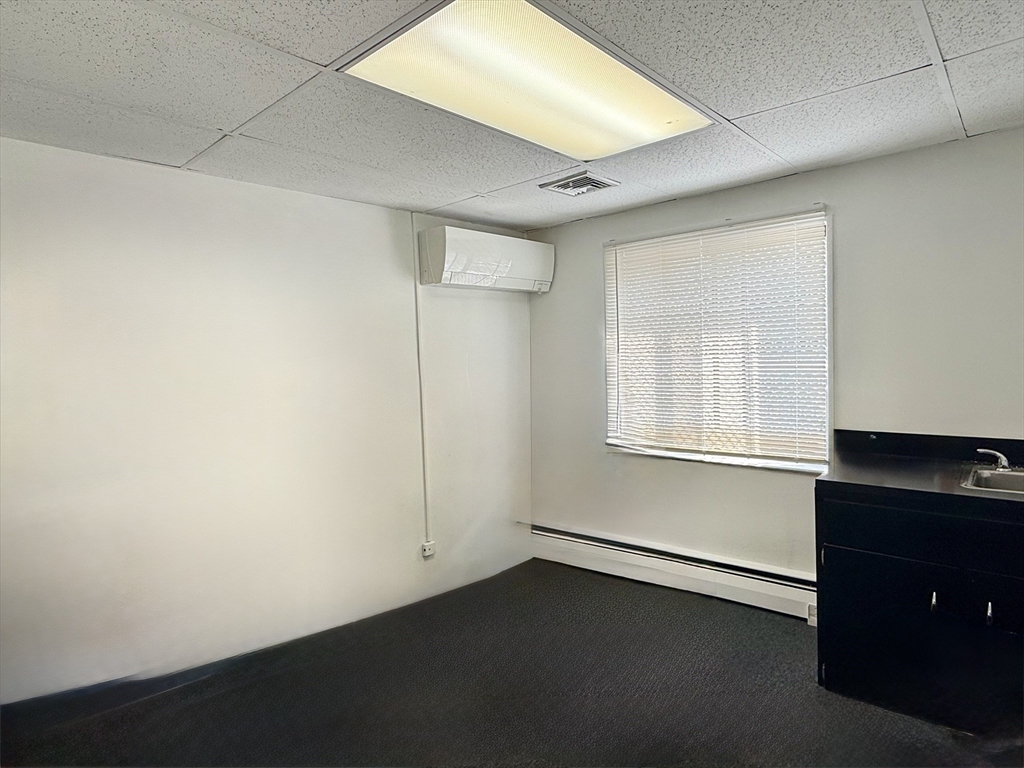 Commercial Lease in Burlington 4