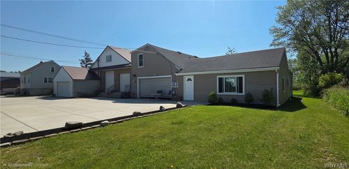 210 Westminster Rd, West Seneca, NY, 14224-1930 | Card Image