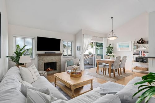 unit-2-1280 Seacliff Court, VENTURA, CA, 93003 | Card Image