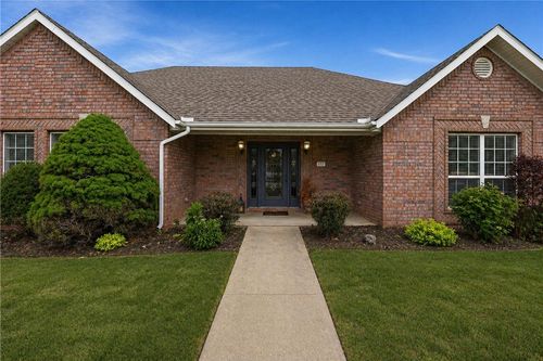 552 N Brices Cross Dr, Fayetteville, AR, 72704-7024 | Card Image