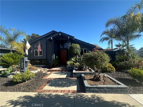 7006 E El Paseo St, Long Beach, CA, 90815-3506 | Card Image
