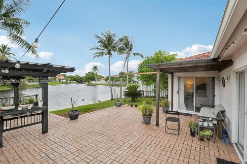 13412 Nw 6th Dr, Plantation, FL, 33325-6138 | Card Image