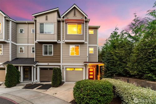 303 Anacortes Pl Ne, Renton, WA, 98059-5294 | Card Image