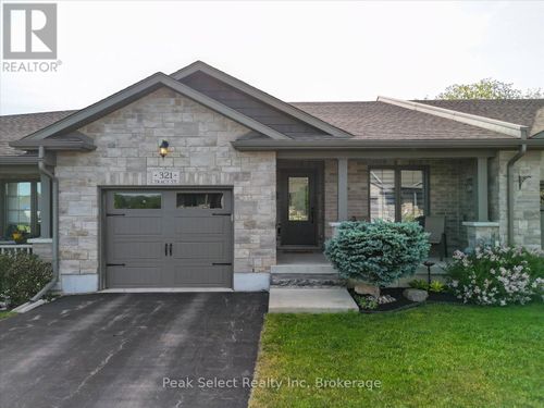 321 Tracy St, St Marys, ON, N4X0B4 | Card Image
