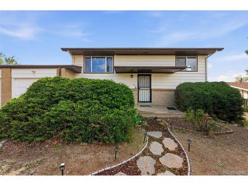 971 S Yarrow St, Lakewood, CO, 80226-4311 | Card Image