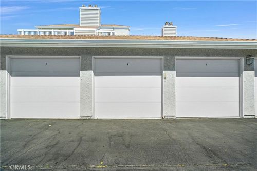 c304-4682 Warner Ave, Huntington Beach, CA, 92649 | Card Image