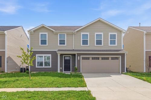 327 Campus Ln, Greenwood, IN, 46143-5740 | Card Image