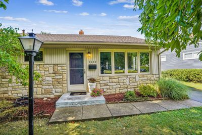 31-web-or-mls-2482-nottingham-rd | Image 1