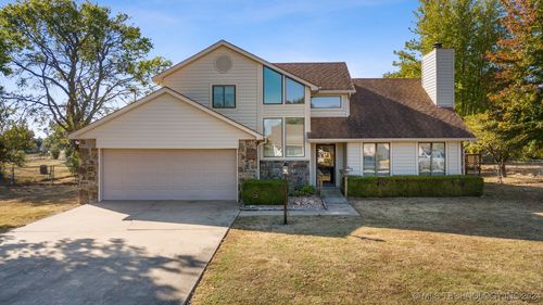 9172 E Oak Ln, Claremore, OK, 74019-0259 | Card Image